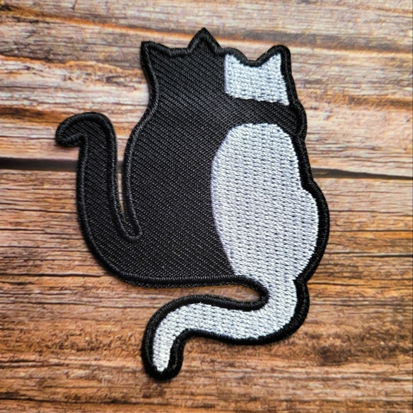 Hugging Friendship Cats Adorble Y2k 90's Iron on Patch. - Picture 1 of 2